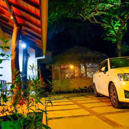 Hotel Grand 39 Ella Exterior foto